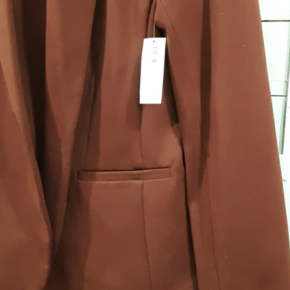 Blazer - Picture 2 of 4